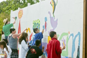 kids-painting-murals-i0
